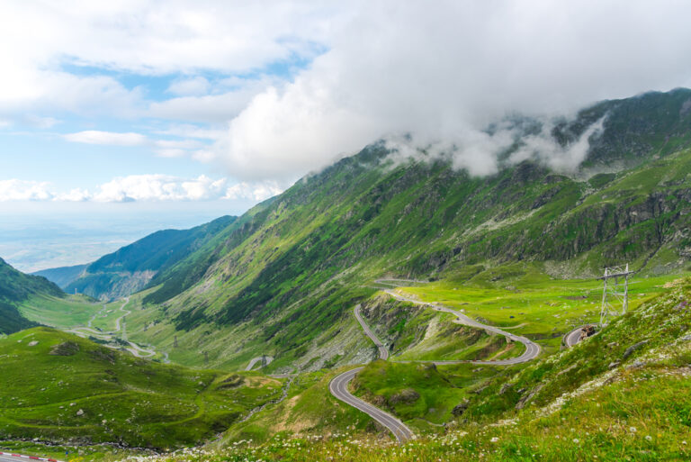 Ce trasee turistice sunt accesibile în România. Ghid complet pentru toate nivelurile Ce trasee turistice sunt accesibile în România. Ghid complet pentru toate nivelurile